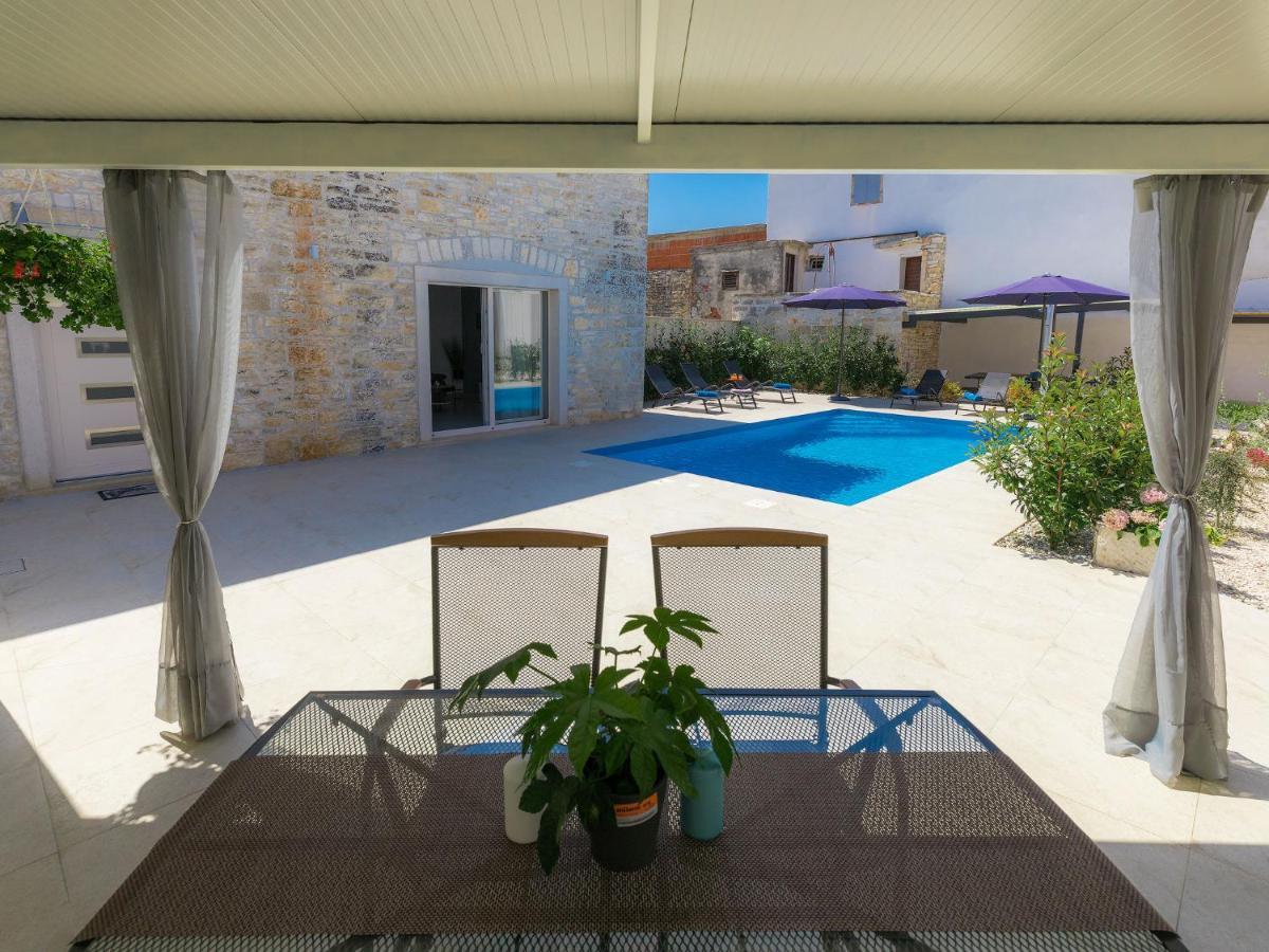 Holiday Home Villa Karmen - Roj454 By Interhome Sveti Petar u Sumi Экстерьер фото